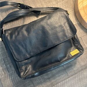 Genuine Leather Bohemian Sleek Quiet Luxury Crossbody Bag